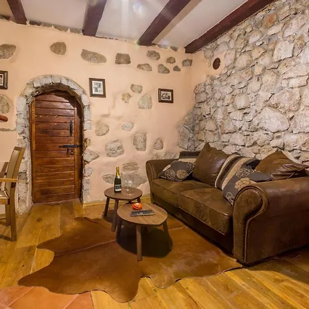 Vikendica Krizisce